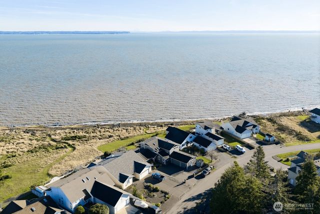 120 Sunrise Avenue SE, Ocean Shores, WA 98569