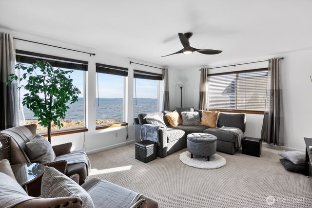 120 Sunrise Avenue SE, Ocean Shores, WA 98569