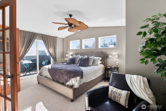 120 Sunrise Avenue SE, Ocean Shores, WA 98569