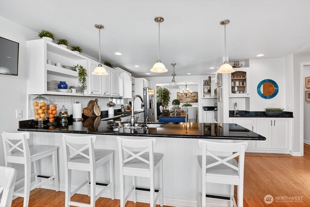 120 Sunrise Avenue SE, Ocean Shores, WA 98569