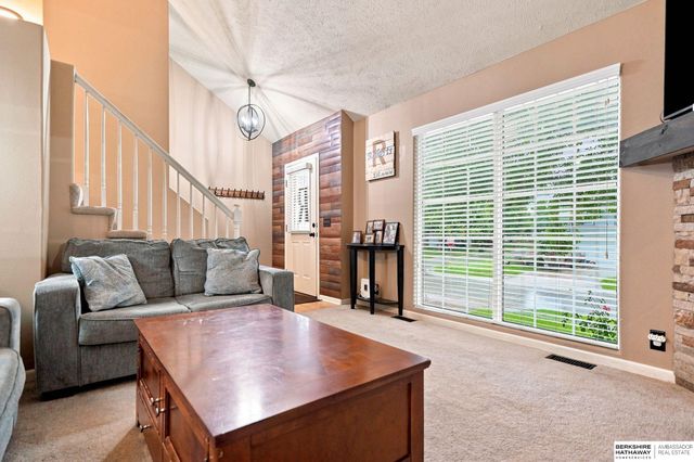 5302 S 188th Street, Omaha, NE 68135