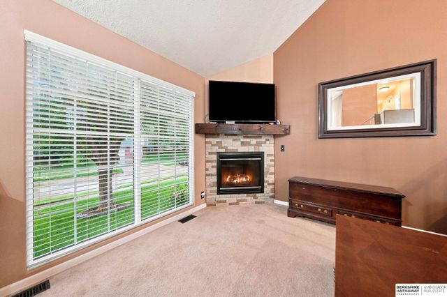5302 S 188th Street, Omaha, NE 68135