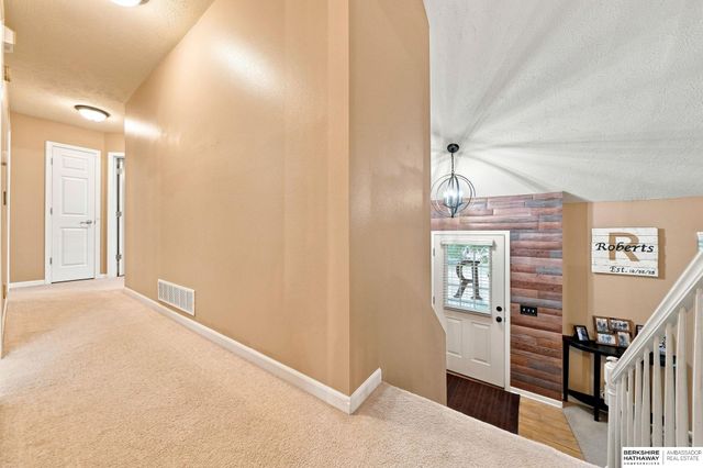 5302 S 188th Street, Omaha, NE 68135