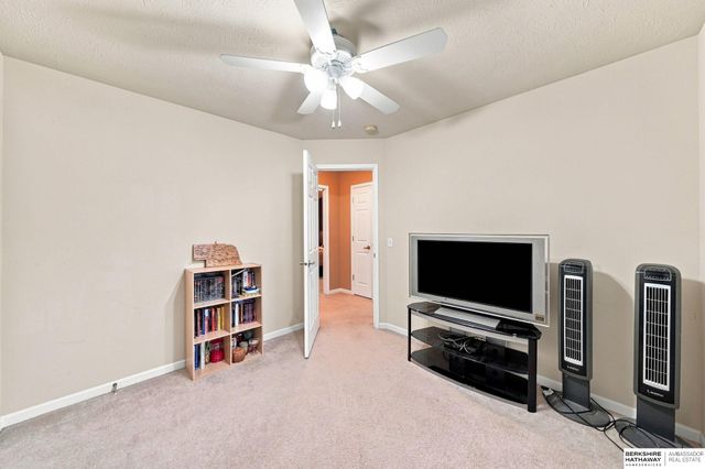 5302 S 188th Street, Omaha, NE 68135