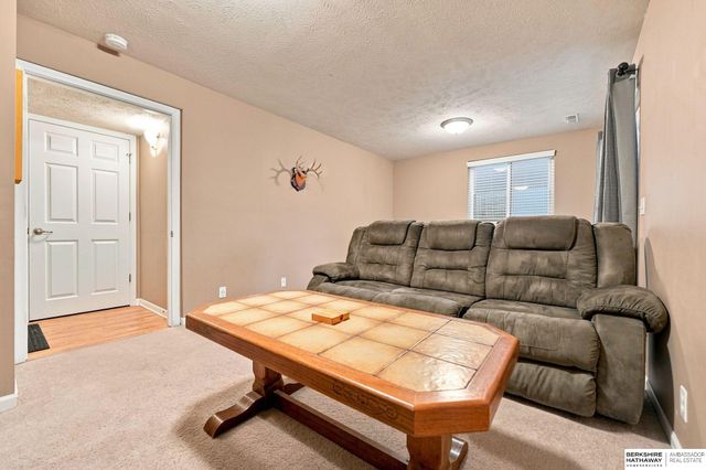 5302 S 188th Street, Omaha, NE 68135