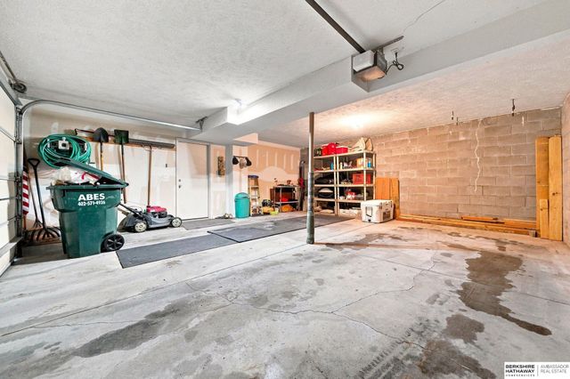 5302 S 188th Street, Omaha, NE 68135