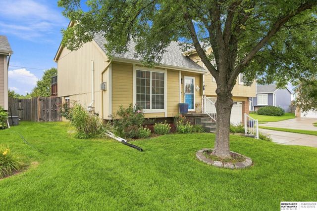 5302 S 188th Street, Omaha, NE 68135