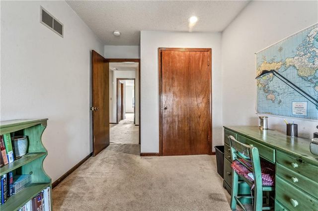 1316 E 123rd Unit C Terrace C, Olathe, KS 66061