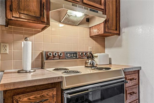 1316 E 123rd Unit C Terrace C, Olathe, KS 66061