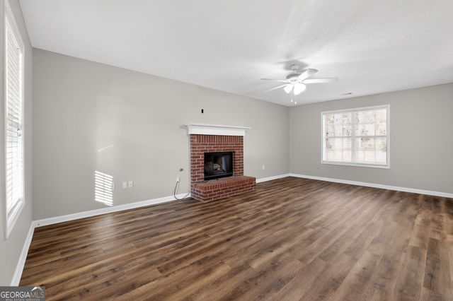 3112 Victoria Place Drive, Loganville, GA 30052