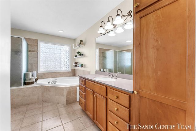 16703 Rich Street, Grand Haven, MI 49417