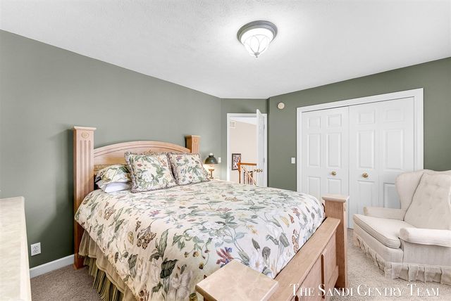 16703 Rich Street, Grand Haven, MI 49417