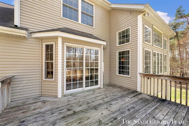 16703 Rich Street, Grand Haven, MI 49417