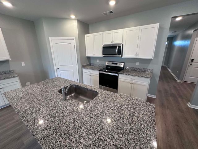 185 Olivia Cir, Chapel Hill, TN 37034