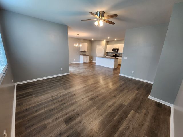 185 Olivia Cir, Chapel Hill, TN 37034