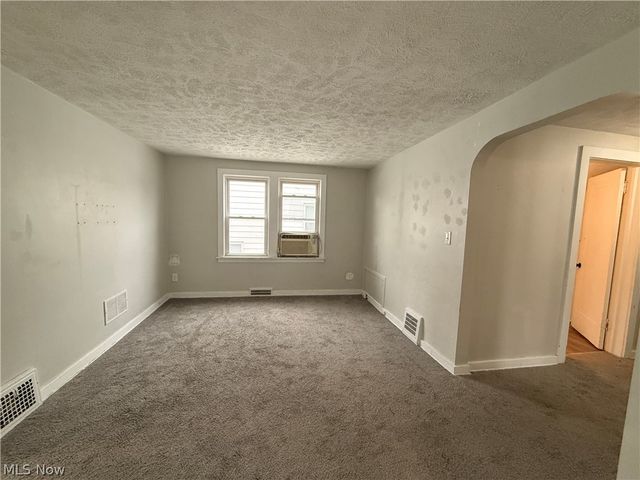 10201 Robinson Avenue, Garfield Heights, OH 44125