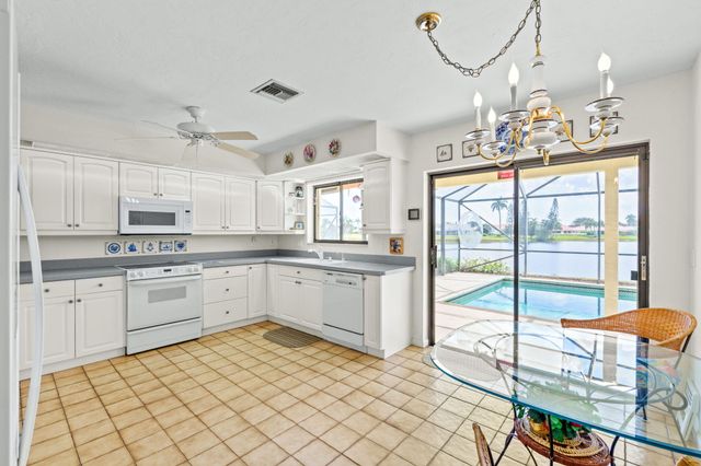 2330 SW 23rd Cranbrook Drive, Boynton Beach, FL 33436