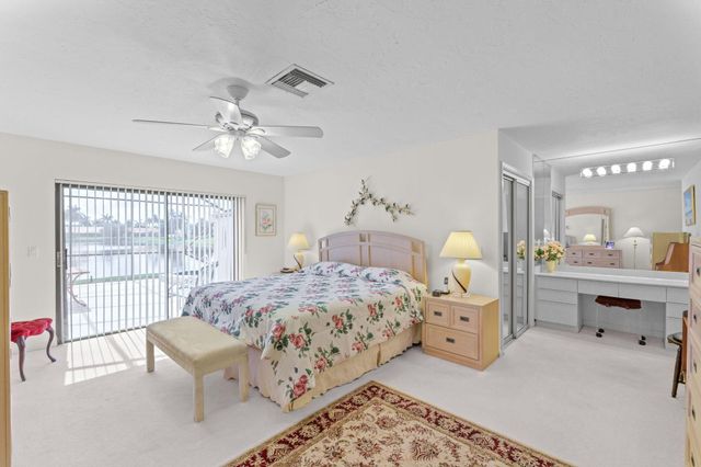 2330 SW 23rd Cranbrook Drive, Boynton Beach, FL 33436