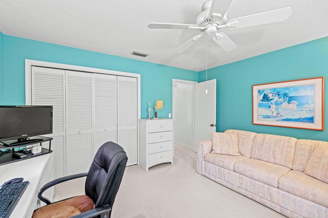 2330 SW 23rd Cranbrook Drive, Boynton Beach, FL 33436