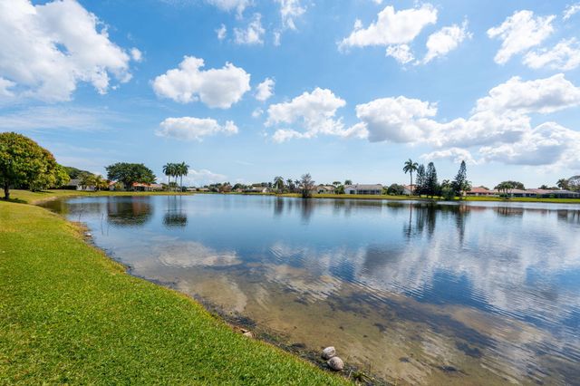 2330 SW 23rd Cranbrook Drive, Boynton Beach, FL 33436