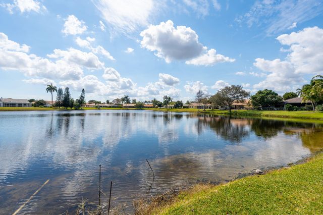 2330 SW 23rd Cranbrook Drive, Boynton Beach, FL 33436