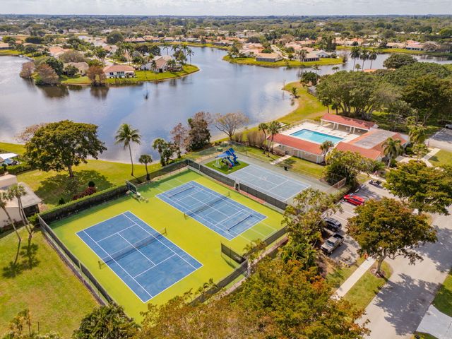 2330 SW 23rd Cranbrook Drive, Boynton Beach, FL 33436
