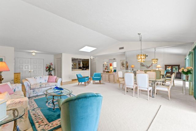 2330 SW 23rd Cranbrook Drive, Boynton Beach, FL 33436