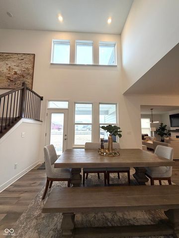 19415 Ketterley Circle, Westfield, IN 46074