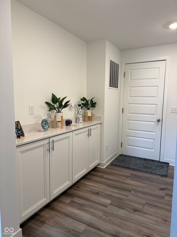 19415 Ketterley Circle, Westfield, IN 46074