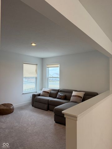 19415 Ketterley Circle, Westfield, IN 46074