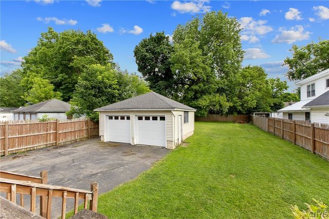 110 Earl Avenue, Salina, NY 13211