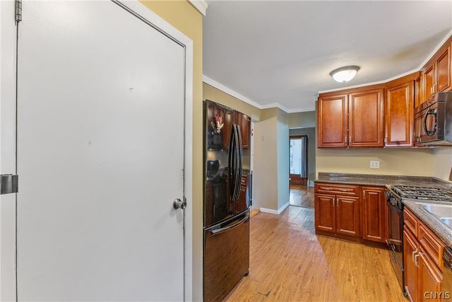 110 Earl Avenue, Salina, NY 13211