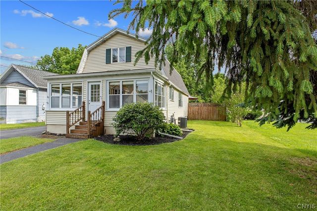 110 Earl Avenue, Salina, NY 13211