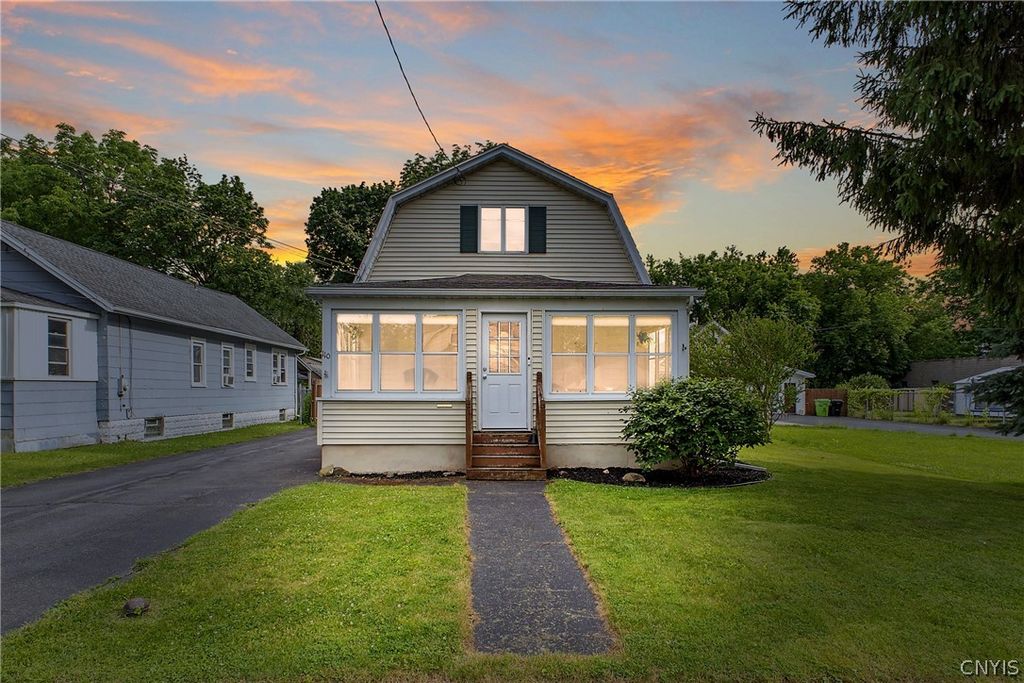 110 Earl Avenue, Salina, NY 13211