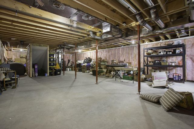 9048 Second Street, Baroda, MI 49101