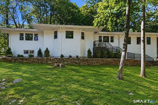 93 Tersana Drive, Easton, CT 06612