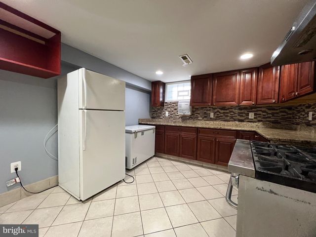 228 N MONTFORD AVE, Baltimore, MD 21224