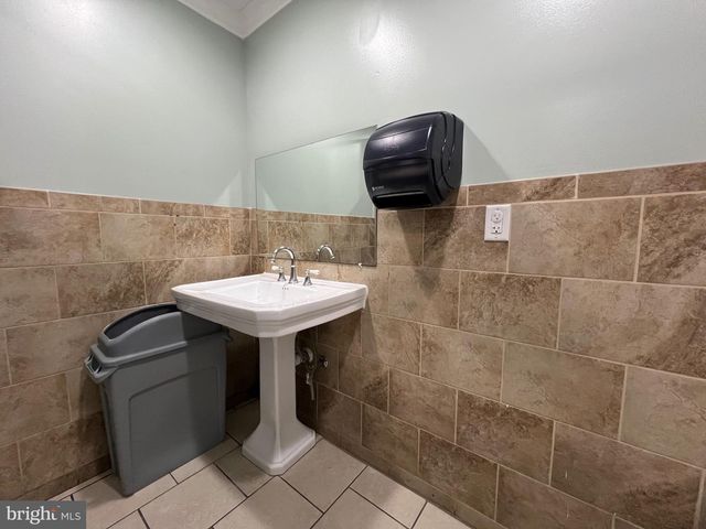 228 N MONTFORD AVE, Baltimore, MD 21224