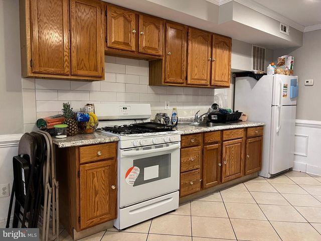 228 N MONTFORD AVE, Baltimore, MD 21224