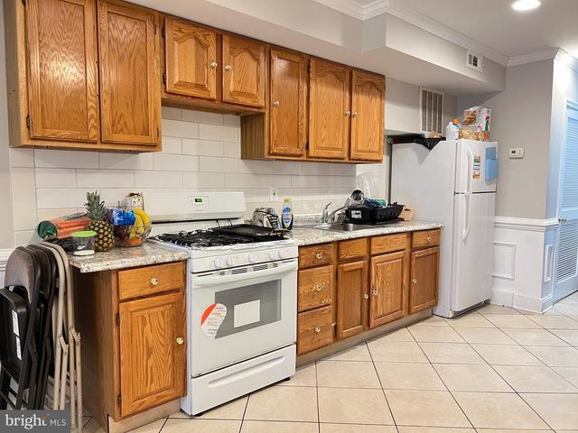 228 N MONTFORD AVE, Baltimore, MD 21224