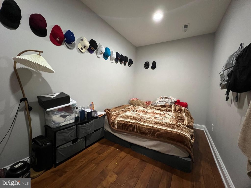 Image 105 of property listing at 228 N MONTFORD AVE, Baltimore, MD 21224