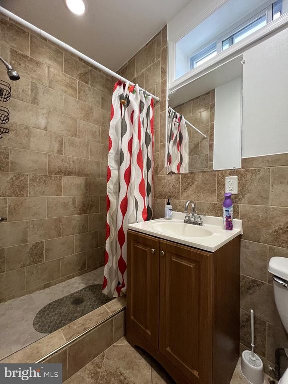 Image 108 of property listing at 228 N MONTFORD AVE, Baltimore, MD 21224