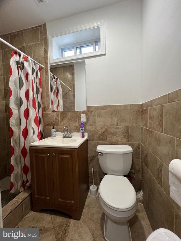 Image 109 of property listing at 228 N MONTFORD AVE, Baltimore, MD 21224