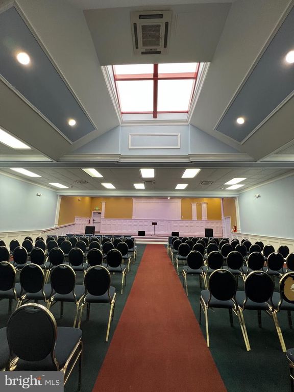 Image 36 of property listing at 228 N MONTFORD AVE, Baltimore, MD 21224