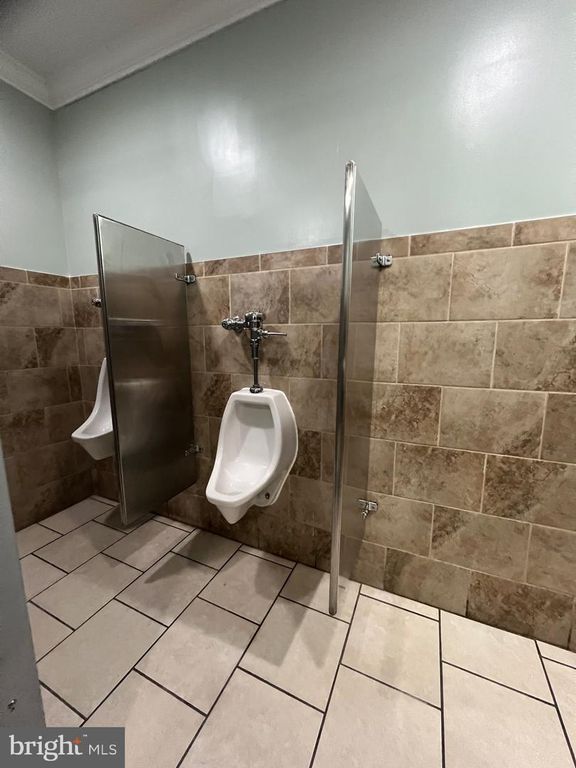 Image 61 of property listing at 228 N MONTFORD AVE, Baltimore, MD 21224