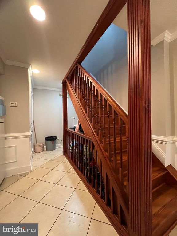 Image 92 of property listing at 228 N MONTFORD AVE, Baltimore, MD 21224