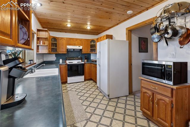 256 Elkhorn Road, Florissant, CO 80816