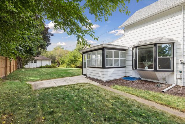 704 7th Avenue S, Hopkins, MN 55343