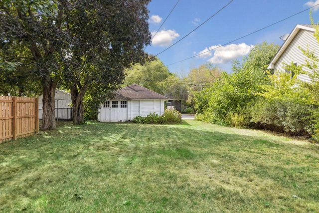 704 7th Avenue S, Hopkins, MN 55343
