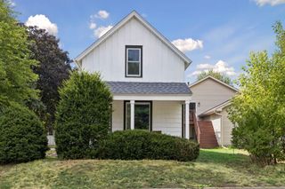 704 7th Avenue S, Hopkins, MN 55343
